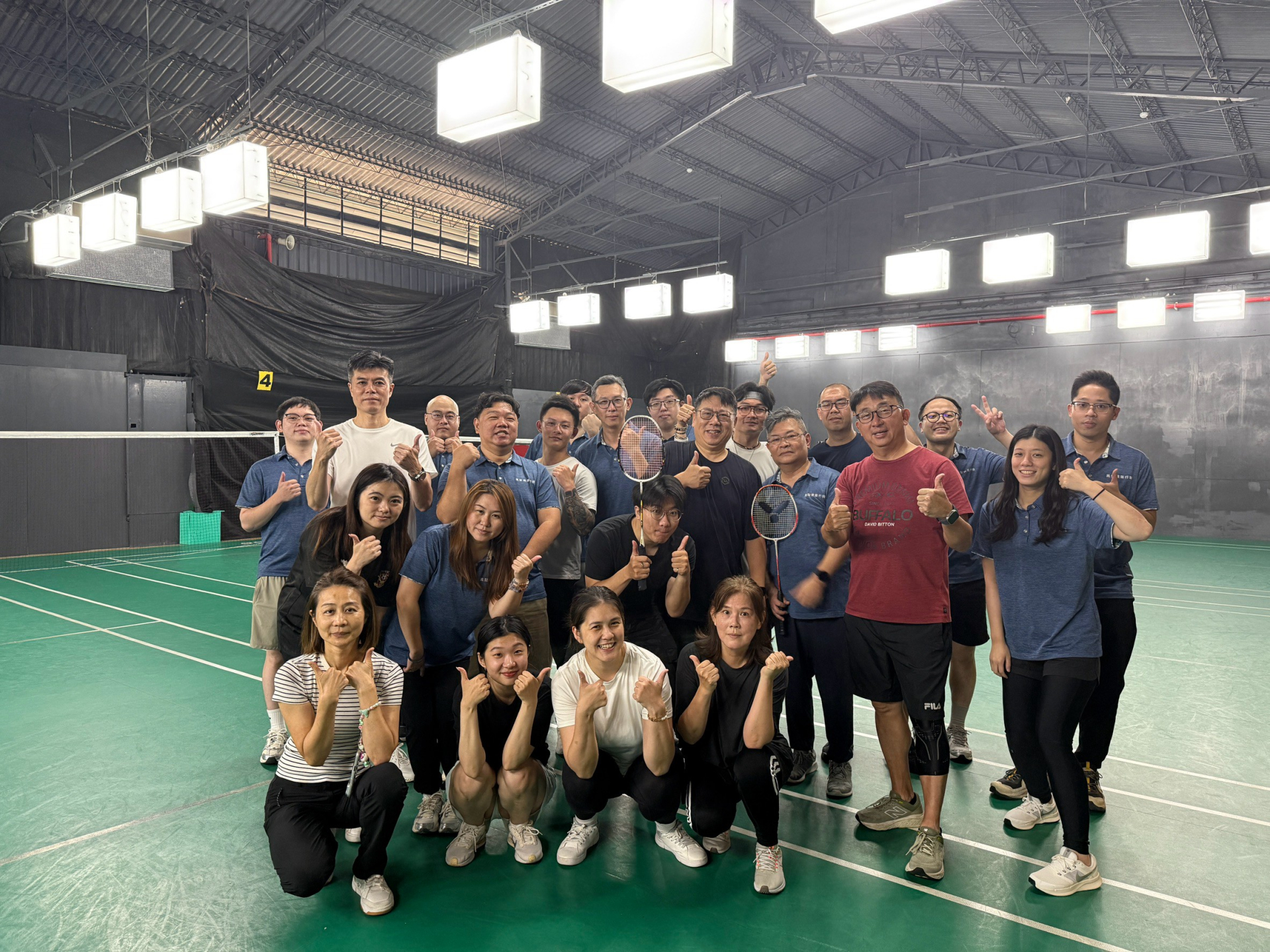 鳳梨建築行銷|10月運動週・羽球再出發!